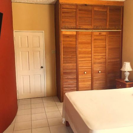 Yaad Hostel Montego Bay Eksteriør bilde