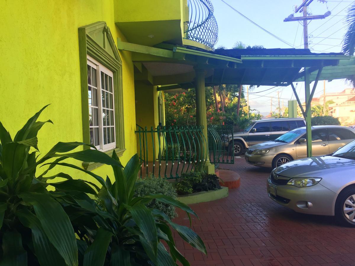 Yaad Hostel Montego Bay Eksteriør bilde