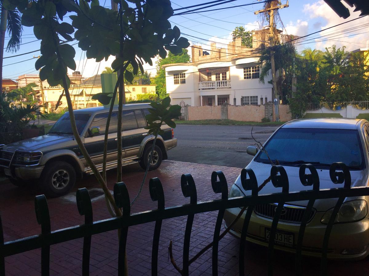 Yaad Hostel Montego Bay Eksteriør bilde