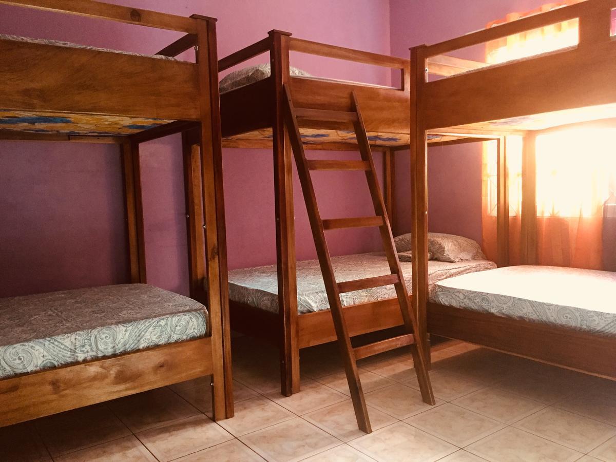 Yaad Hostel Montego Bay Eksteriør bilde