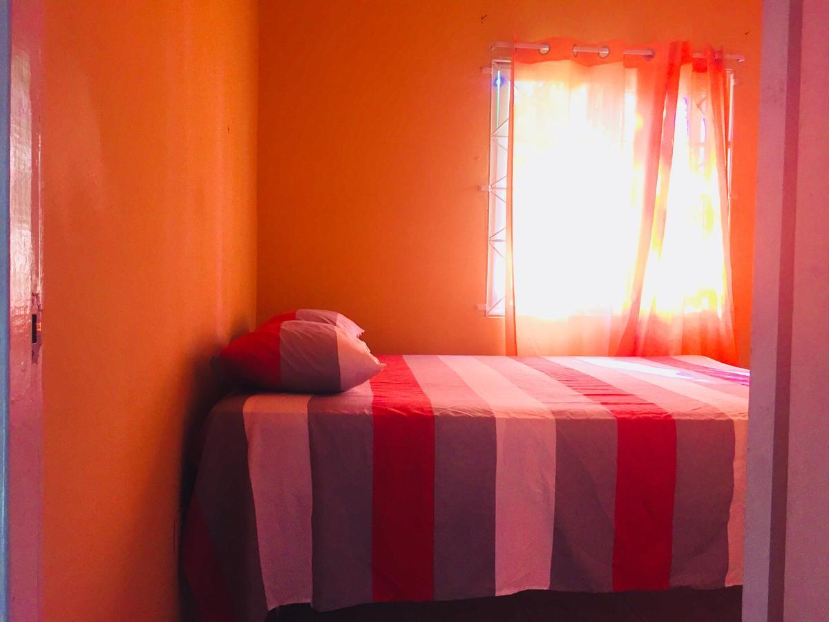 Yaad Hostel Montego Bay Eksteriør bilde
