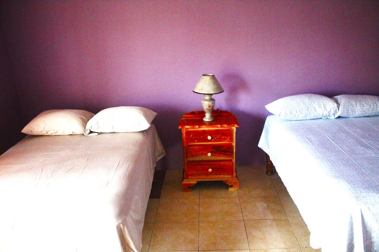 Yaad Hostel Montego Bay Eksteriør bilde