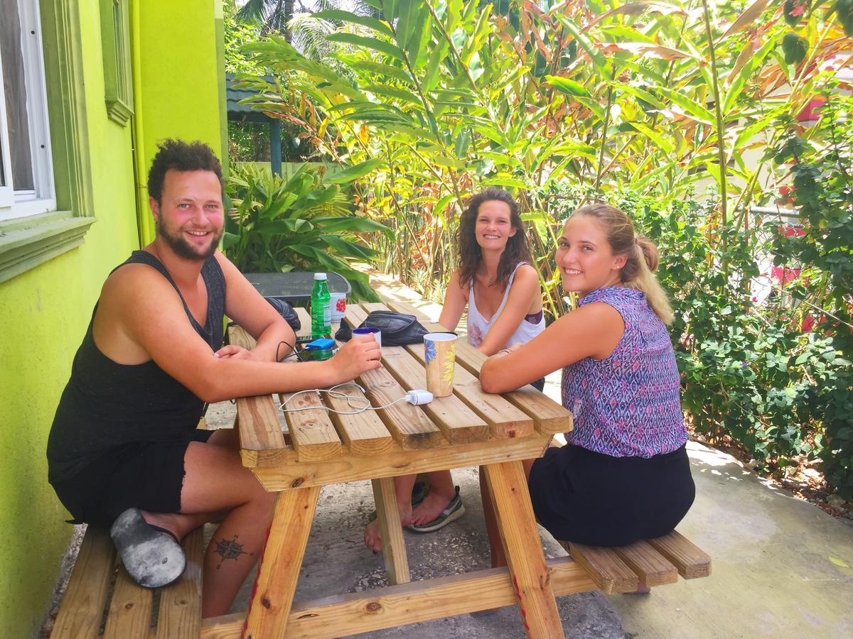 Yaad Hostel Montego Bay Eksteriør bilde