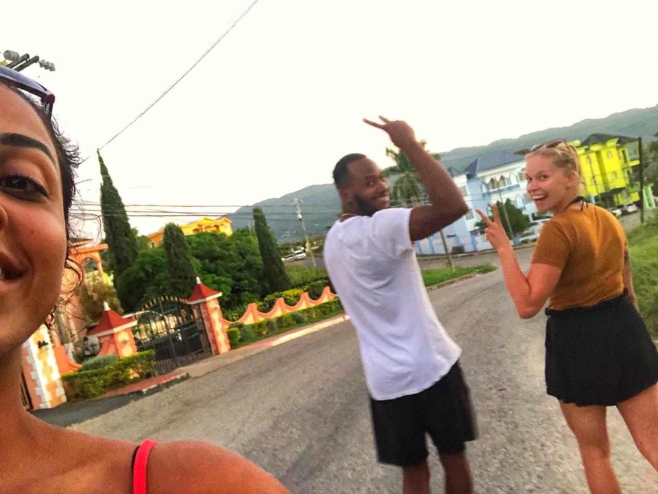 Yaad Hostel Montego Bay Eksteriør bilde