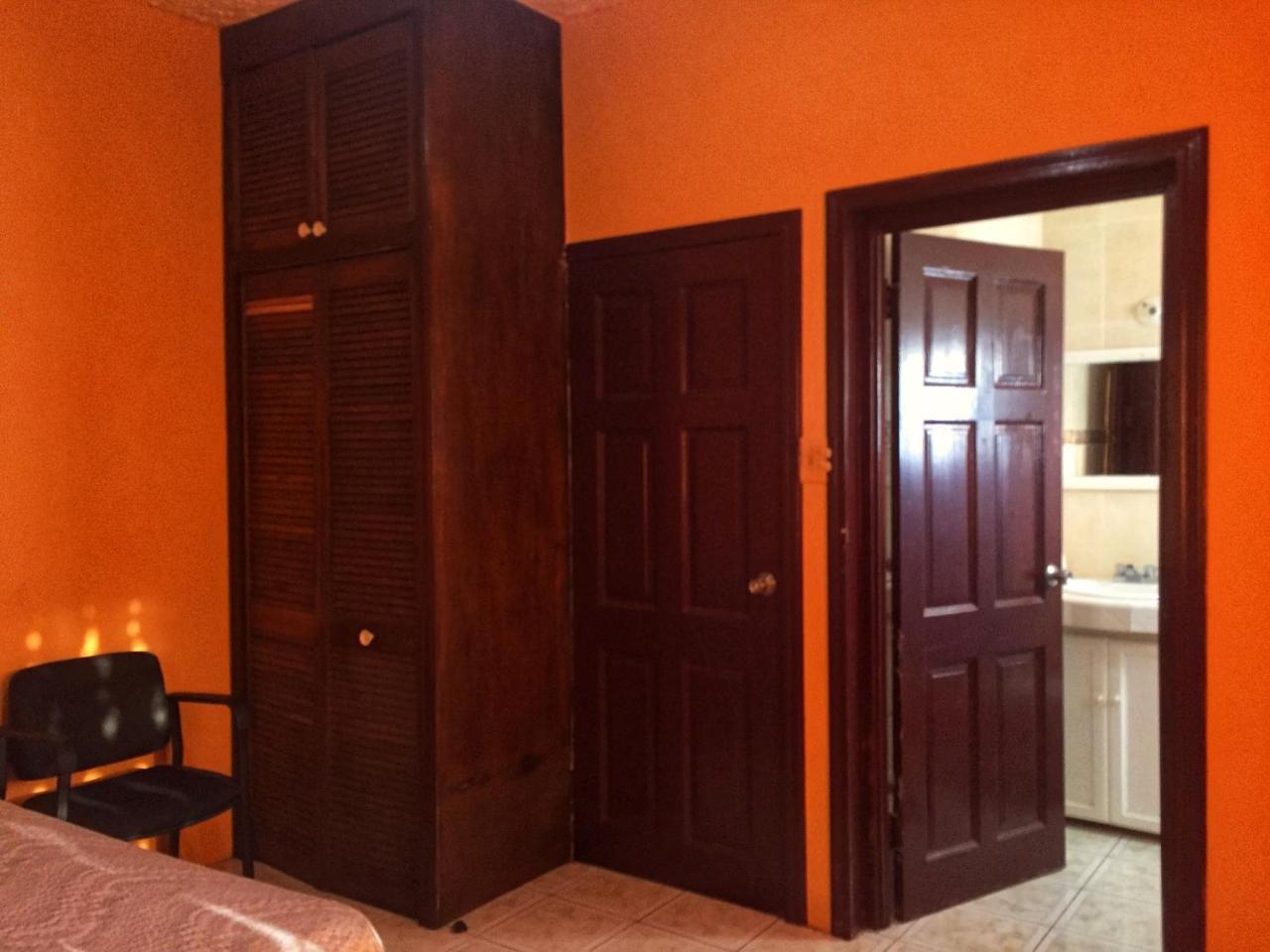 Yaad Hostel Montego Bay Rom bilde