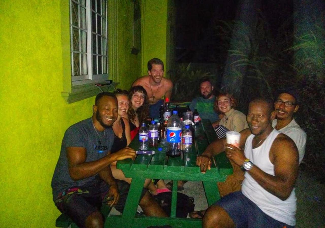 Yaad Hostel Montego Bay Eksteriør bilde